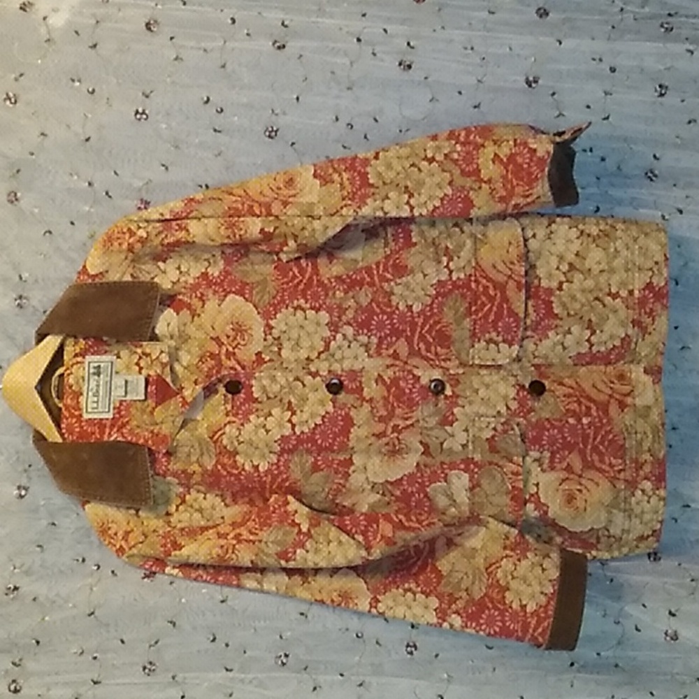 L.L.Bean women's Barn Jacket size M  vintage corduroy cuffs & collar Pre-owned.